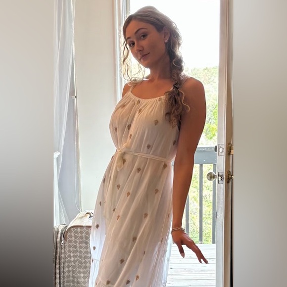 Village Lift Goddess dress - Picture 2 of 16